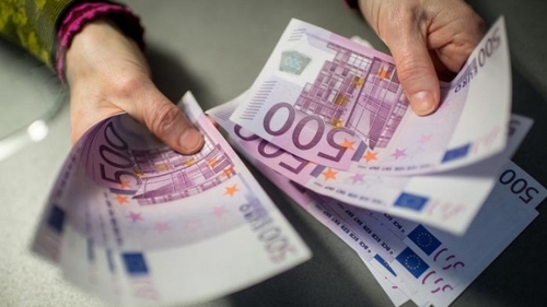 Au spart casa din Vaslui și le-au furat toți banii munciți în Spania. Apelul uluitor al bătrânelului jefuit