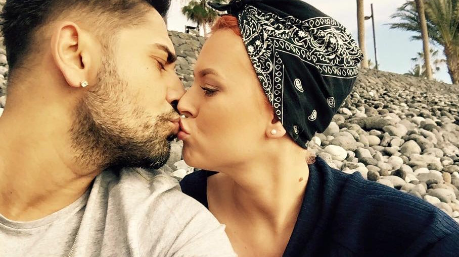 Când au văzut cum arată acum MISHA, oamenii s-au întrebat dacă nu cumva CONNECT-R are amantă! Cum au apărut în public