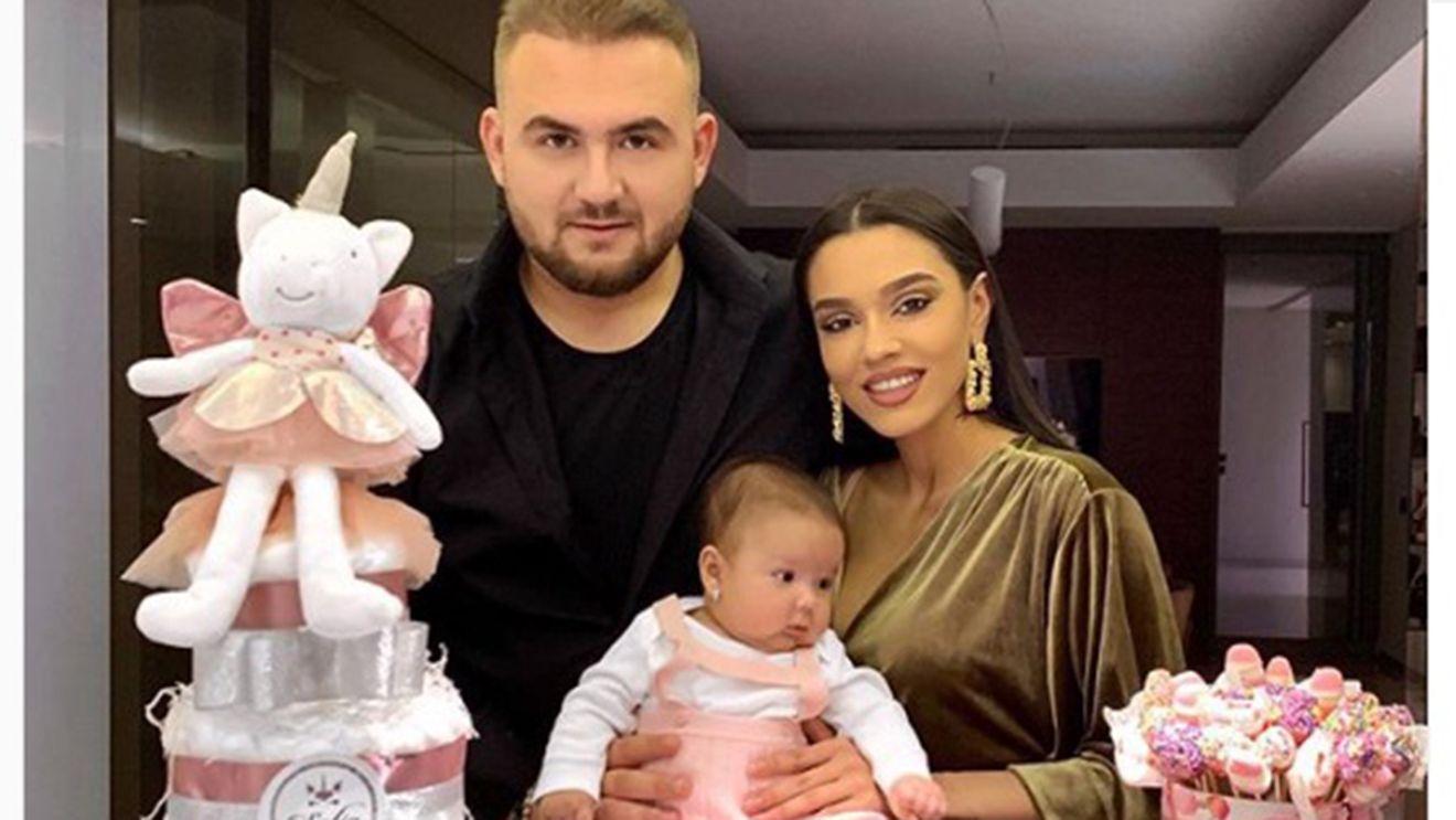 Karmen nu își neglijează soțul, deși fetița lor are doar 3 luni! Cum l-a surprins înainte de partida de amor