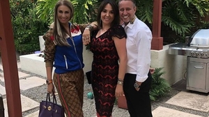 Anamaria Prodan, urare specială pentru sora ei: "Te iubesc, Anca". Au sărbătorit într-un restaurant de fițe din San Diego