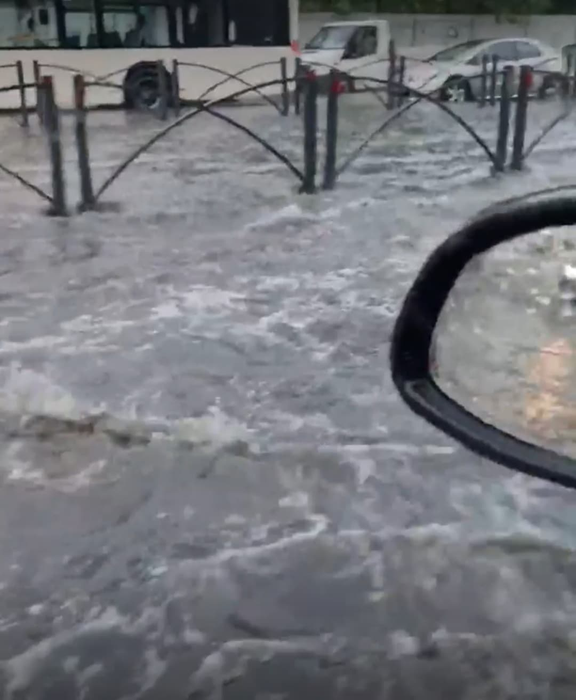 Mesajul RO-Alert trimis în urmă cu puțin timp. Avertizare meteo de cod portocaliu. Ce zone sunt vizate