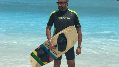 Cătălin Botezatu, vacanță în cel mai eco resort din Maldive! A înotat printre corali cu țestoase și pești colorați