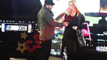 I-a luat cheia de la masina