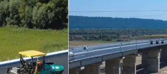 Ultimul strat de asfalt este așternut pe pasajul A7 de la Cleja - VIDEO