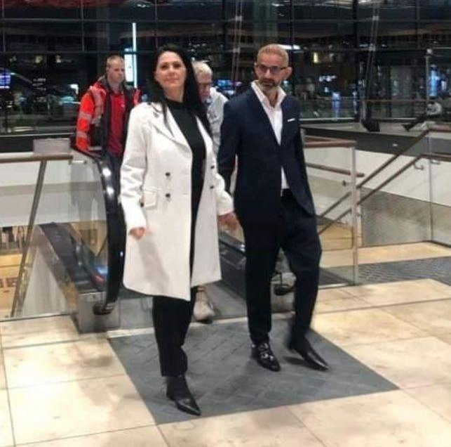 Daniel Onoriu și partenera sa. Sursă foto: Facebook