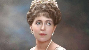 Un bust al Reginei Maria, aflat în proprietatea unui colecționar privat, va fi văzut la Castelul Bran de 1 decembrie