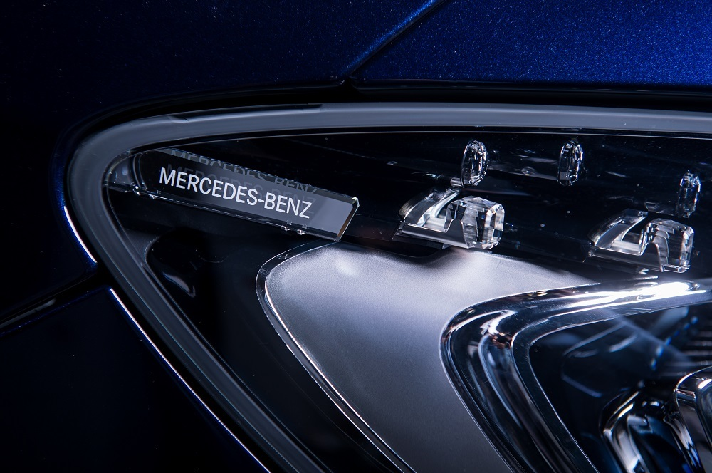 FOTO / Ion Ţiriac, primul posesor din lume al noului bolid Maybach S650 Cabriolet! Câţi bani a scos din conturi fostul tenismen