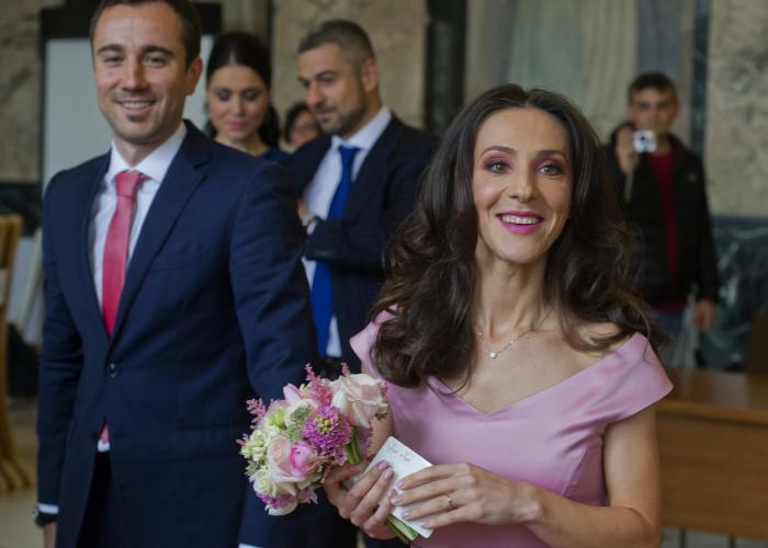 Primele imagini de la cununia civilă a ANDREEI RĂDUCAN! Ce ţinută a ales fosta gimnastă