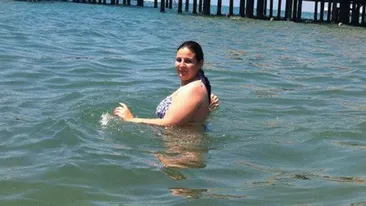 Aceasta femeie grasuta este secretul succesului portarului Stelei! Dovada ca dragostea chiar nu tine cont de nimic