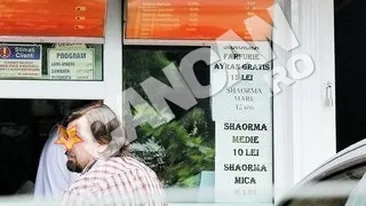 Sunetistul Petru Mircea n-a putut rezista aromelor din fast-food. Isi mentine forma cu shaorma