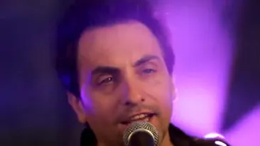 Antract a scos o noua piesa: Dezbraca-te de tine! Ascult-o aici