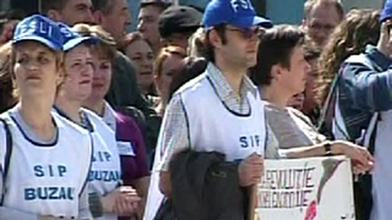 Proteste ale profesorilor in marile orase ale tarii! Sute de dascali au iesit in strada!