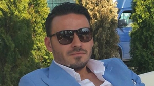 Printul Cristea a vrut sa fie langa Bianca in ziua nuntii si a reusit! Vezi cum a "patruns" chiar in biserica unde ea s-a cununat