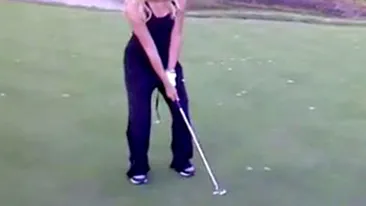 VIDEO Shakira invata sa joace golf! Uite ce bucuroasa e si cum da din solduri cand reuseste o lovitura buna!