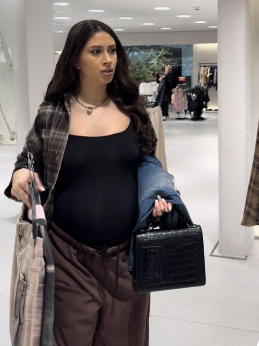 Yasmine, soția lui Pepe, este din nou însărcinată