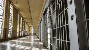 Un deţinut din Penitenciarul Galaţi şi-a înjunghiat colegul de celulă cu un cuţit artizanal. Agresorul este condamnat la 24 ani şi 6 luni pentru omor deosebit de grav
