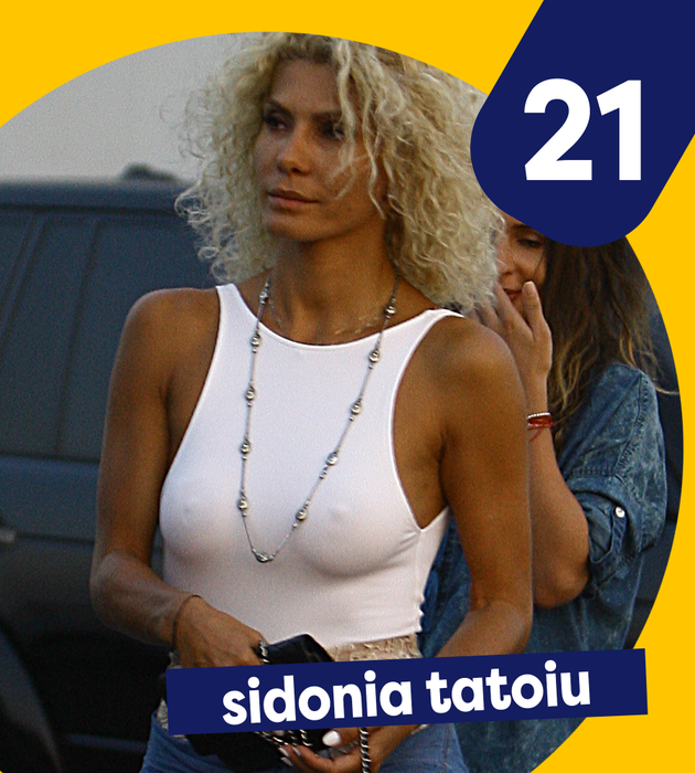 Top 40 sexy-vedete care nu poartă sutien pe stradă