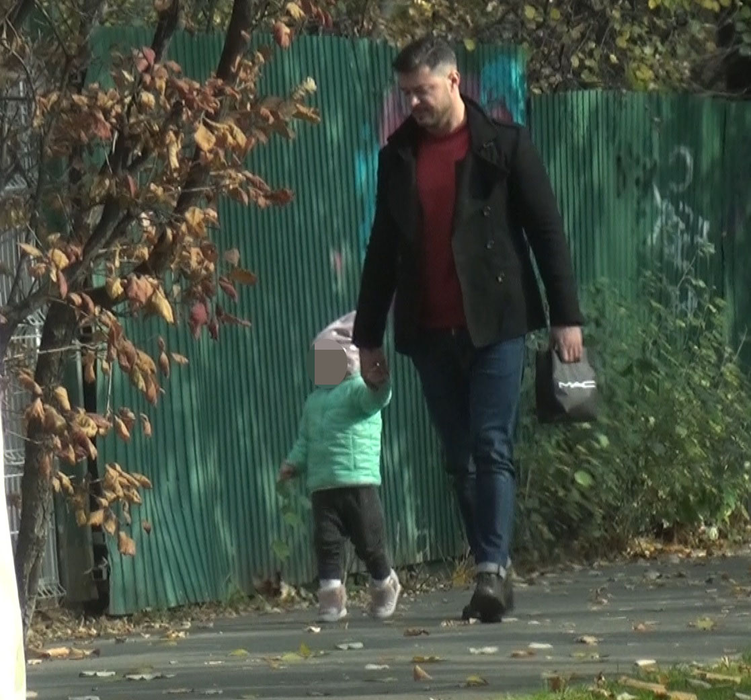 Cum încearcă Victor Slav să-și protejeze fetița ca să nu sufere din cauza despărțirii părinților
