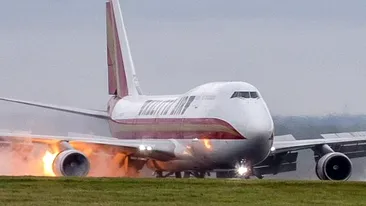 Un avion a luat foc la aterizare pe aeroportul din East Midlands