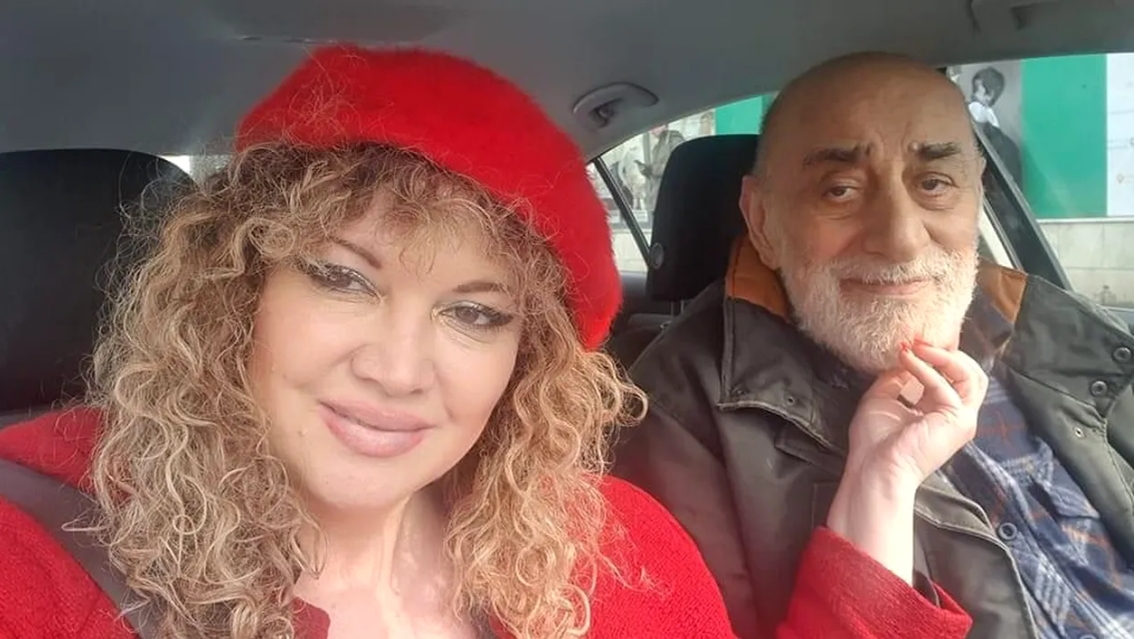Oana Lis l-a dus pe Viorel la păcănele de ziua lui. Fostul edil al Capitalei a împlinit 81 de ani