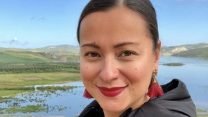 Vești mari din showbiz-ul internațional! Actrița Beth Tamayo este însărcinată la 43 de ani