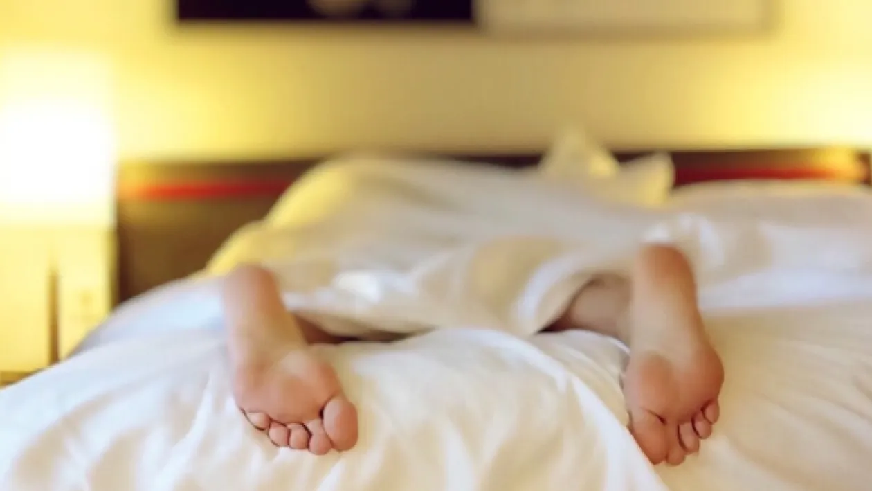 Cea mai scumpă partidă de amor s-a plătit la Iași! O tânără a plecat cu 15.000 de euro din casa bărbatului cu care a petrecut clipe fierbinți