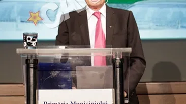 Primarul Oprescu isi prezinta bilantul: Prea mult timp Bucurestiul a stat pe loc, iar acum, ca a inceput sa se dezvolte, nu trebuie sa se opreasca! Are nevoie de normalitate si stabilitate!