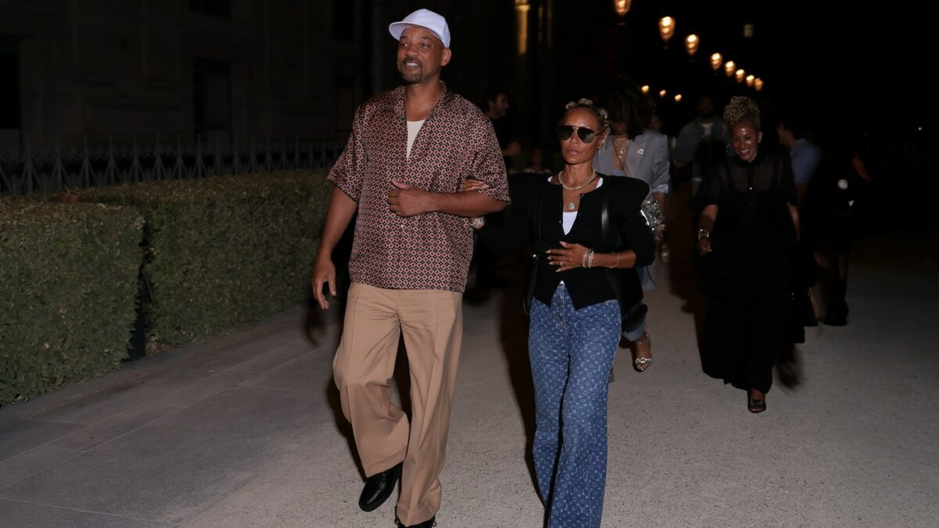 Jada Pinkett Smith s-ar fi mutat din nou cu Will Smith după ani de separare. „Sunt fericiți și se iubesc”