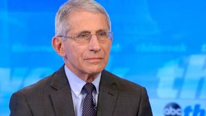 Medicul Anthony Fauci, avertisment îngrijorător: "Nu cred că este posibil să eradicăm această infecţie"