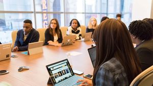 Interviu de angajare. Cum să răspunzi la întrebarea „unde te vezi peste 5 ani”? Ce vor să afle angajatorii