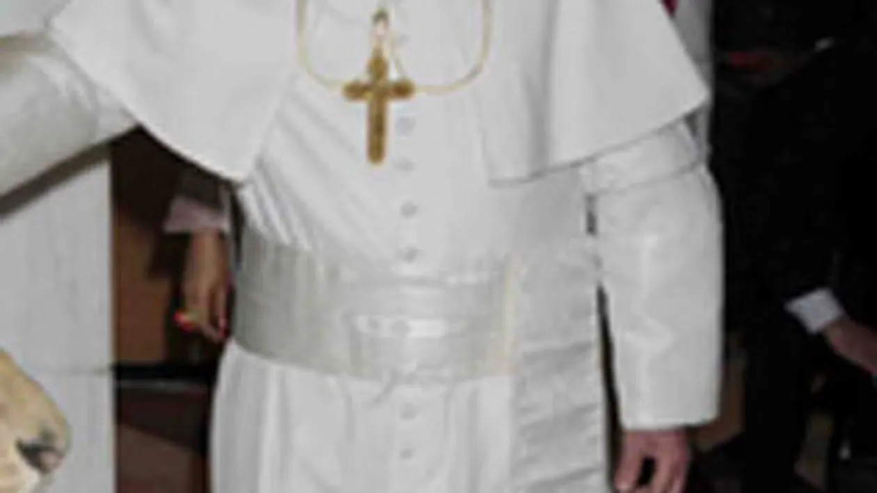 Un episcop ungur, acuzat de agresiune sexuala si frauda