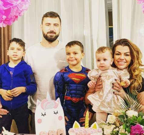 Andrei Stoica, familist convins! Campion de temut în ring, tătic devotat acasă