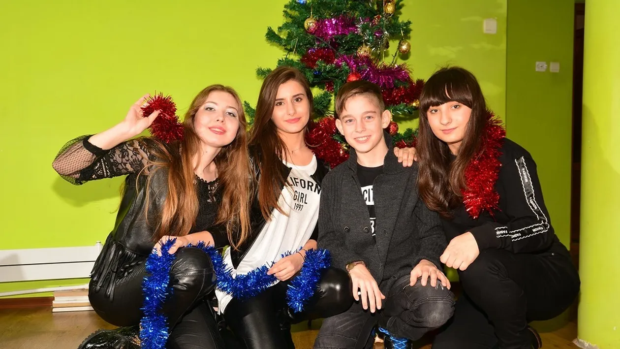 Povestea trupei care aduce magia sărbătorilor în sufletele românilor. Band-ul lui Moş Crăciun