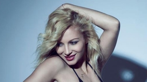 Cât de bine arată Lora in costum de baie! Vezi ce retetă simplă are pentru un trup perfect: "Trebuie să ne pregătim pentru plajă"