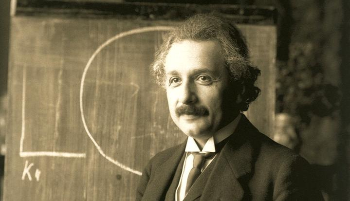 Einstein este idolul vasluianului care încearcă să revoluționeze lumea științelor exacte