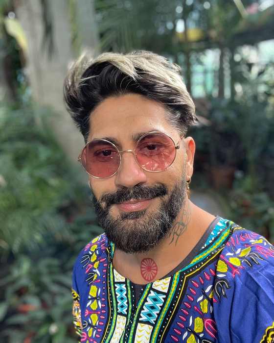 Poza șocantă publicată de Connect-R, după ce Kiss FM a renunțat la colaborarea cu el: ”Libertate!”
