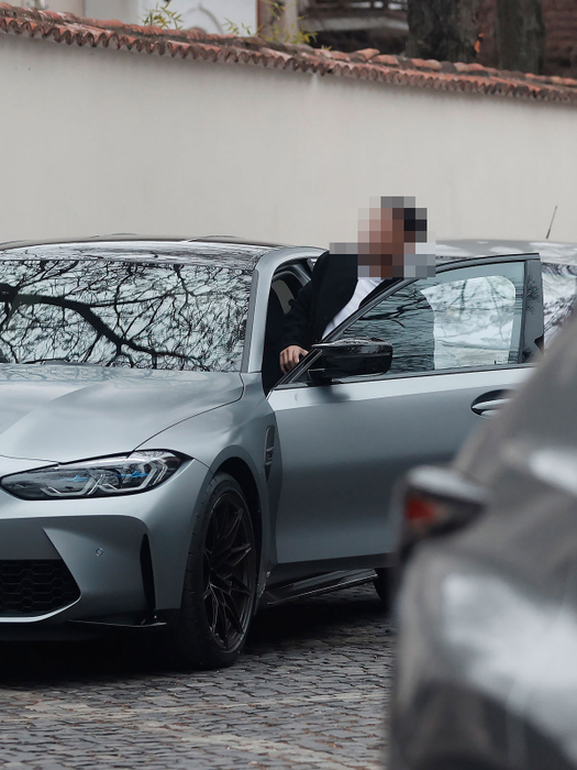 Așa tată, așa fiu! ”Prințișorul” cu 500.000 € la mână, dar asta nu e tot… „Faraonul” care schimbă Ferrari-urile la fiecare săptămână!