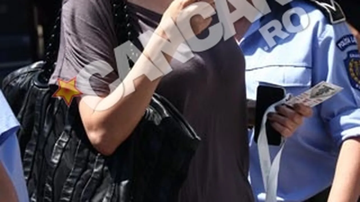 Ce nu s-a vazut la RMA 2012! Alex Velea a sorbit-o din priviri pe Sore, Smiley a fost tot un zambet si CRBL a sudat tigara de la tigara!