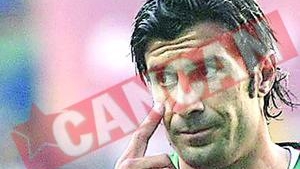 O pisica neagra ii face zile fripte lui Figo