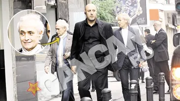 Jose Carreras a iesit sa vada Bucurestiul inainte de concertul de la Sala Palatului. La plimbare pe Calea Victoriei, flancat de bodyguarzi