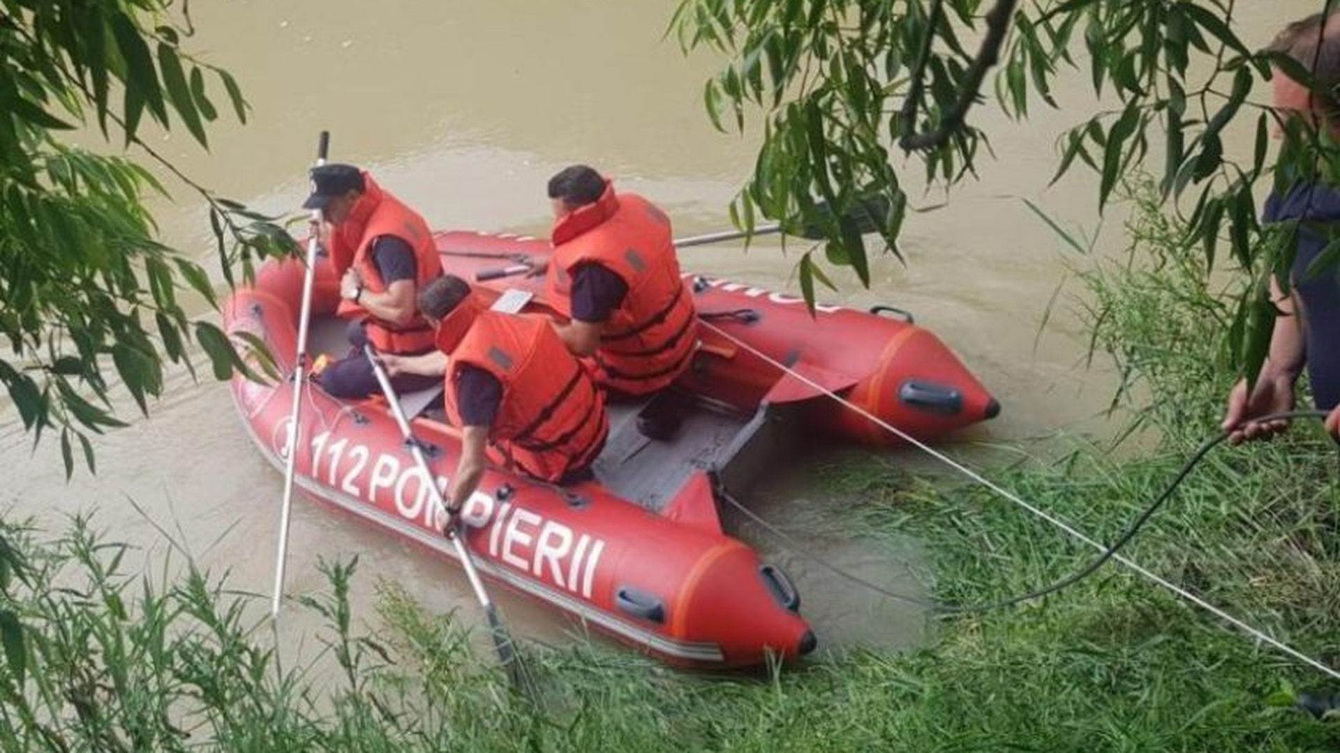 Tragedia din Prahova. Încă unul dintre copiii luați de viitură, găsit mort