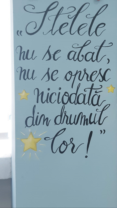 "Clasa Steluțelor" îi așteaptă pe copii
