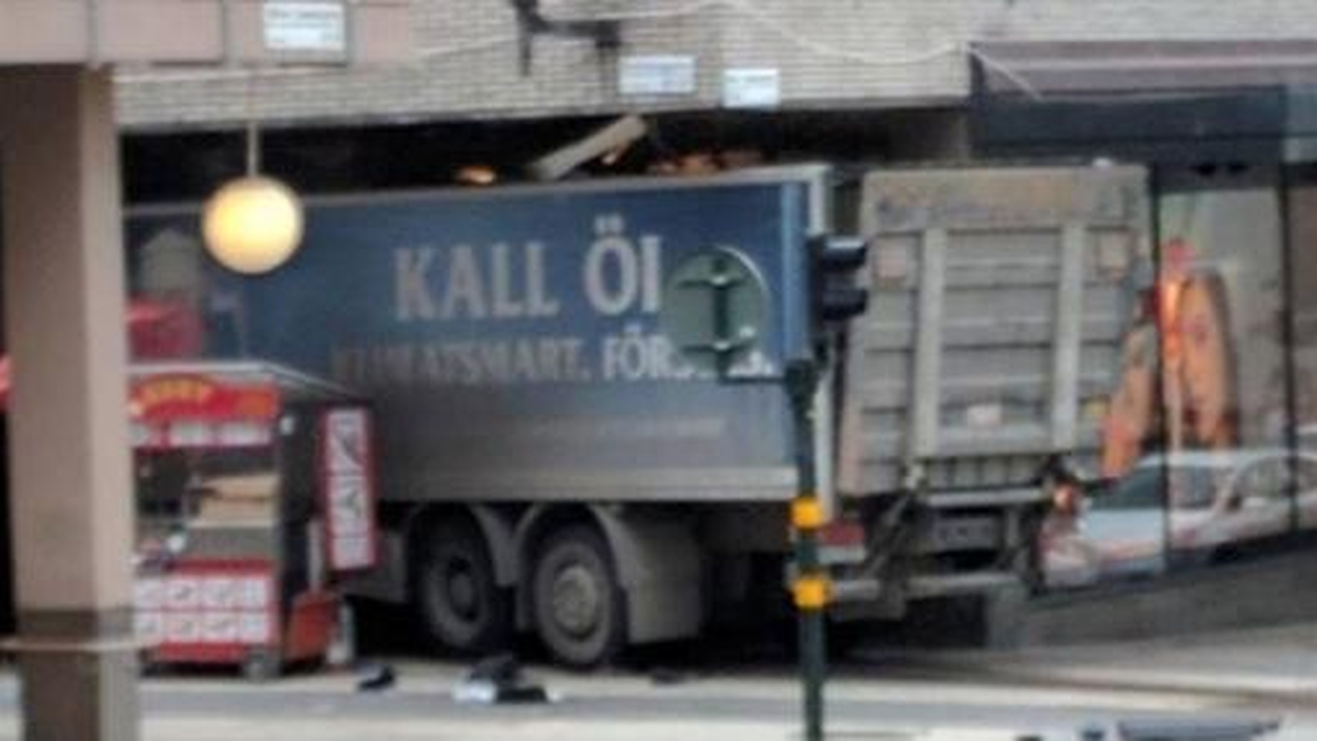 Prima imagine cu atacatorul de la Stockholm