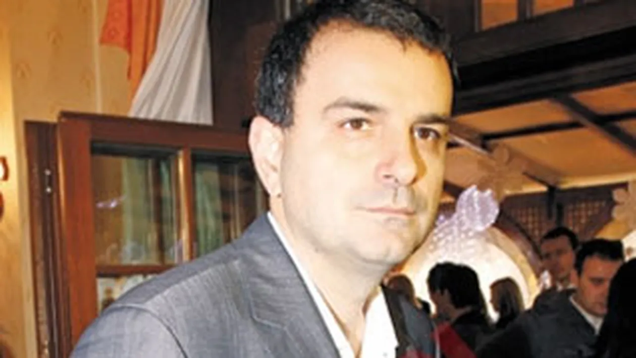 Lucian Mandruta, s-a taiat la fata! Vedeta Antenei 1 a fost transportata de urgenta la spital!