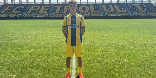 Ultimele imagini postate de Mario Cofaru, fotbalistul de doar 16 ani spulberat de tren în Comarnic. Foto: Facebook
