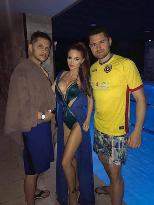Maria Ilioiu de la “Insula Iubirii”, criticată după ce “a scăpat” pe Internet o poză în care apare topless! Ipostaza neașteptată în care a fost surprinsă