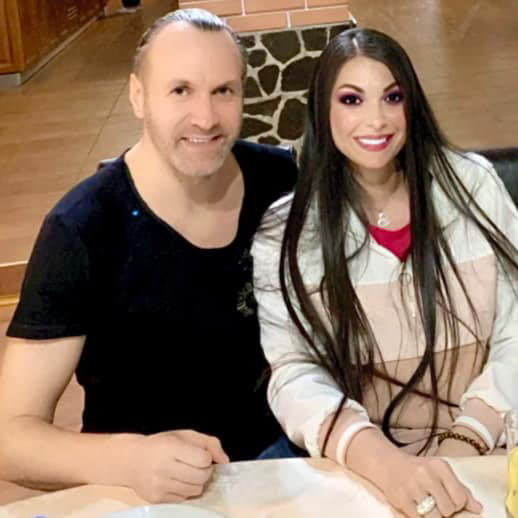 Alin Oprea, surpriză impresionantă pentru Medana cu ocazia aniversării a 2 ani de relație: “Un aranjament format din peste 1.500 de trandafiri”. Ce cadouri i-a pregătit bruneta | FOTO