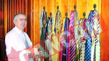 Primarul din Targu-Jiu colectioneaza cravate