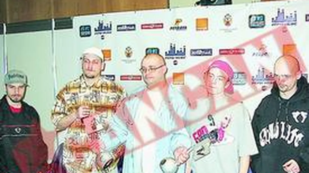 BUG Mafia, huiduiti intr-o comuna vranceana