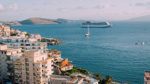 Ireal! Ce a putut să pățească o româncă după ce și-a rezervat o vacanță la un hotel de lux din Albania: „Așa nesimțire și nerușinare”